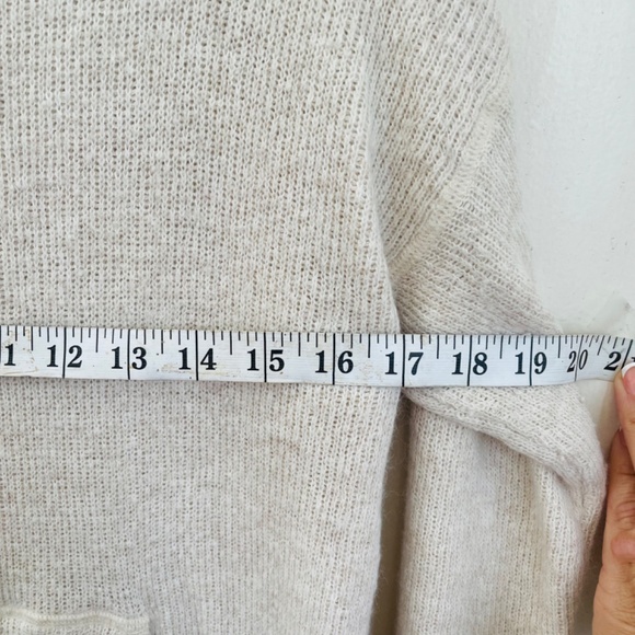 Angora Rabit Hair Cashmere White Cream long sleeve hoodie - Picture 7 of 8